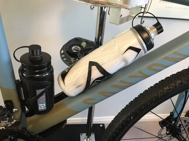 Nắp Chống Bụi Bình Nước Elite Fly - Image 3