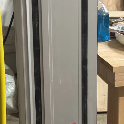 Chân Đế Dọc Cho Ray Cưa Khắc Ray