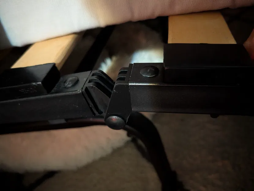 Bản lề Ikea - Image 1