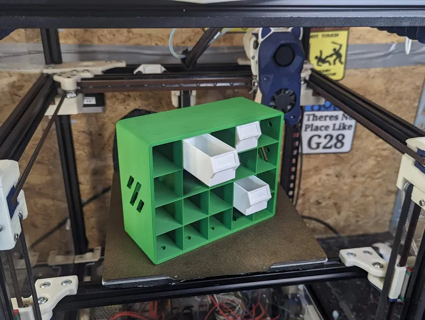 Hộp Đựng Ốc Vít Nhỏ Gọn - Image 1