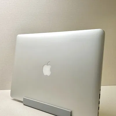 Giá đỡ laptop kiêm chỗ cất đồ