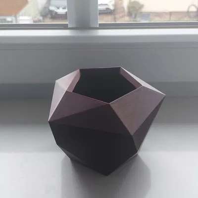 Cái bình không thể tự luồn xuyên