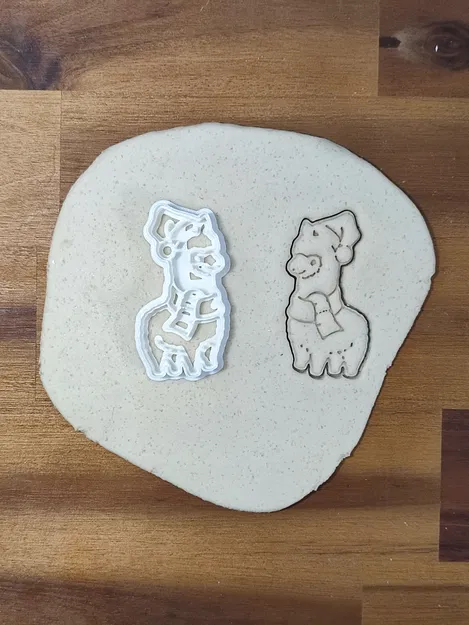 Khuôn Cắt Bánh Giáng Sinh Hình Alpaca - Image 1