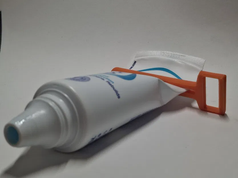 Dụng cụ bóp tuýp kem đánh răng V2 Đơn Giản - Image 1