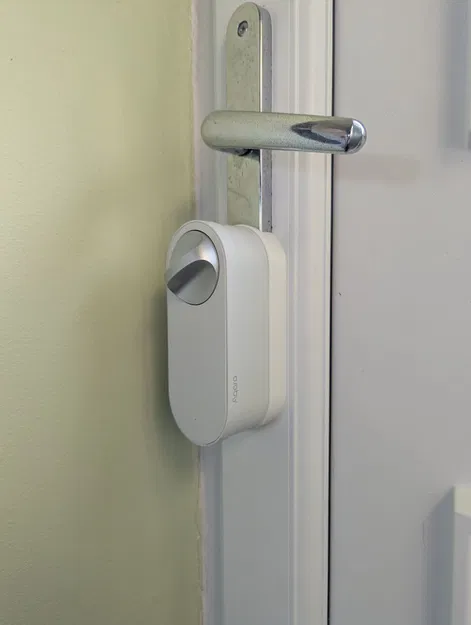 Aqara U200 Smart Lock – Bộ Adapter Lắp Sát Cửa Kiểu Anh - Image 1