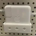 Kệ giữ sạc MacBook 70W cho Bảng Pegboard - Thumbnail 1