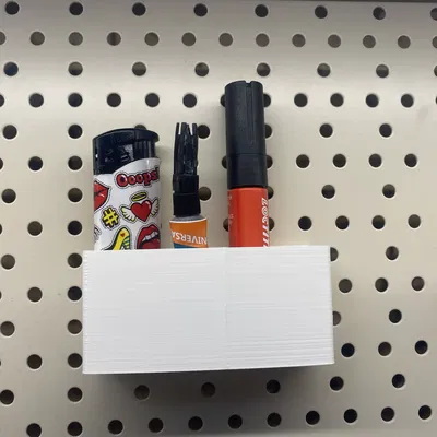 Tổ Chức Lưu Trữ PegBoard Đơn Giản