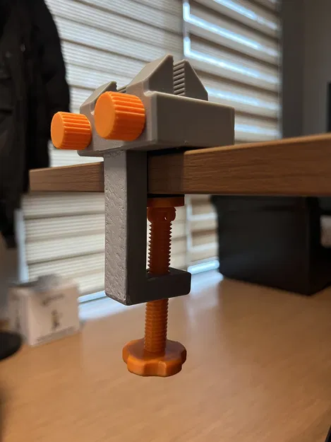 Kẹp Bàn Mini Tiện Lợi - Image 1