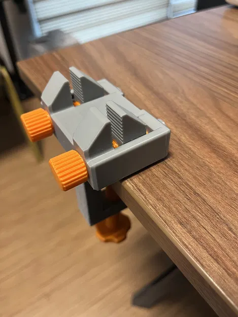 Kẹp Bàn Mini Tiện Lợi - Image 3