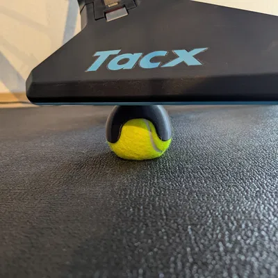 Chân đế giảm rung cho Tacx Neo 2T