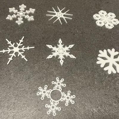 Bộ Sưu Tập Bông Tuyết - 18 Bông (Trang Trí Cửa Sổ Hoặc Quà Tặng - Giáng Sinh)