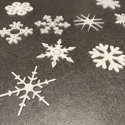 Bộ Sưu Tập Bông Tuyết - 18 Bông (Trang Trí Cửa Sổ Hoặc Quà Tặng - Giáng Sinh)