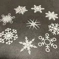 Bộ Sưu Tập Bông Tuyết - 18 Bông (Trang Trí Cửa Sổ Hoặc Quà Tặng - Giáng Sinh) - Thumbnail 6