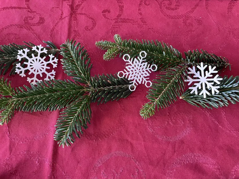 Bộ Sưu Tập Bông Tuyết - 18 Bông (Trang Trí Cửa Sổ Hoặc Quà Tặng - Giáng Sinh) - Image 9