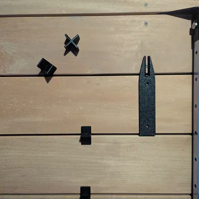 Khuôn Căn Chỉnh và Khoan Lỗ Vít Sàn Gỗ