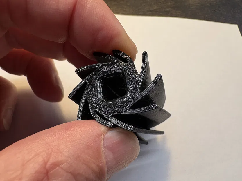 Con lăn Roborock S8 màu xám - Image 1