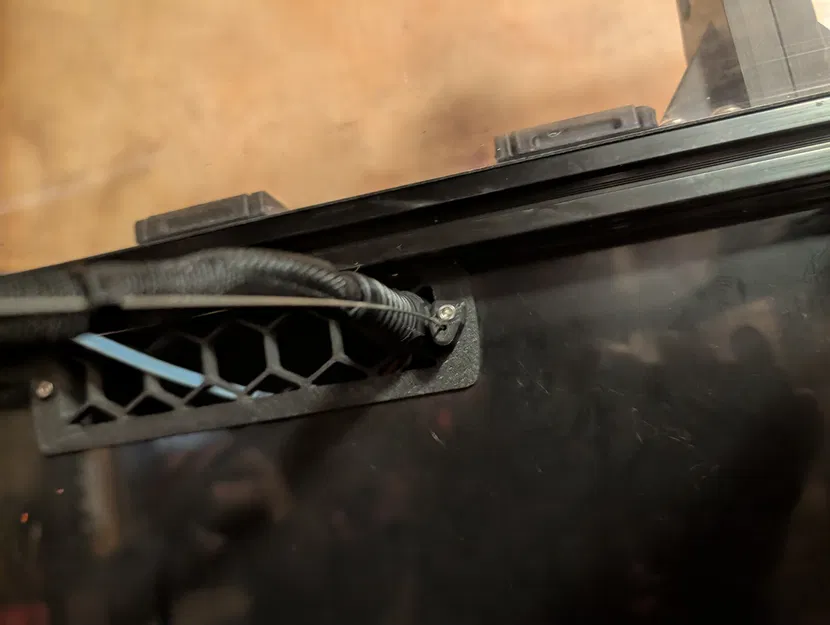 Giá Đỡ Dây Nguồn Vỏ Quạt Voron - Image 2