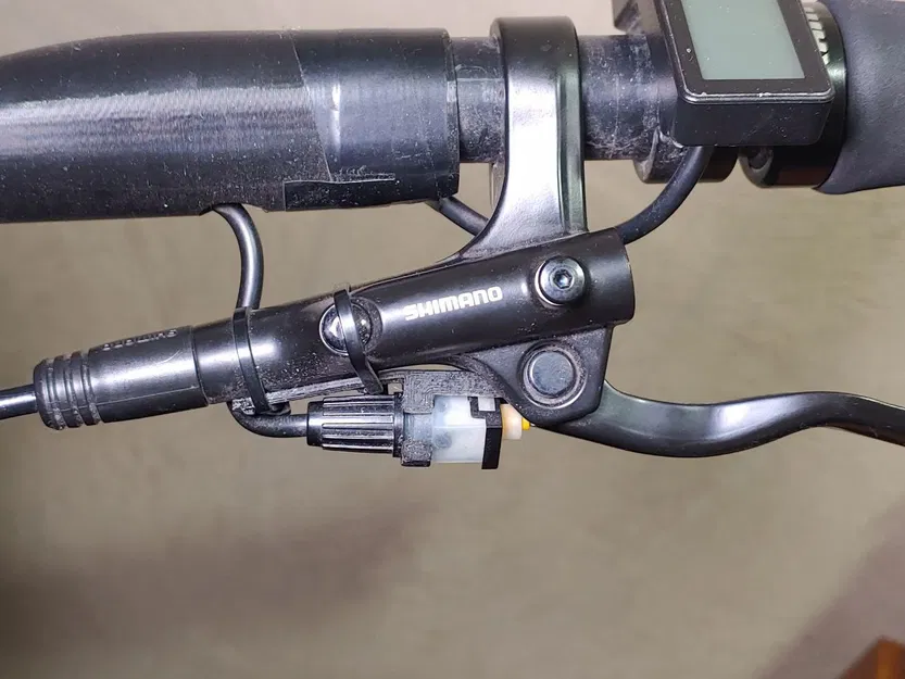 Giá Gắn Cảm Biến Phanh Shimano MT200 - Image 1