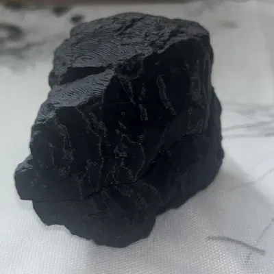 Than Đá: Món Quà Đùa Cho Danh Sách Tội!