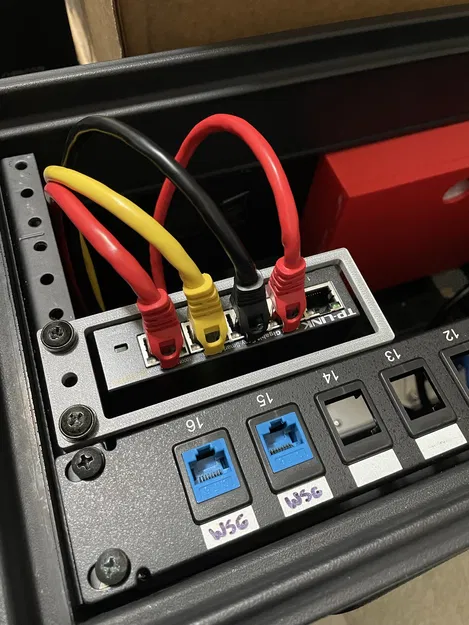 Giá đỡ gắn tủ rack cho Switch TP-Link 5 Cổng - Image 3