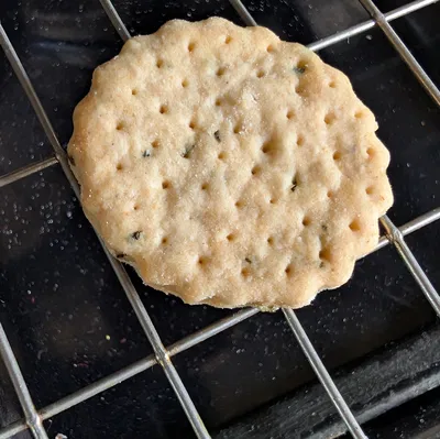 Dụng Cụ Châm Bánh Quy