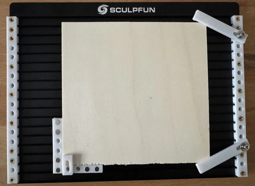 Bộ kẹp & căn chỉnh cho Sculpfun iCube Ultra - Image 1