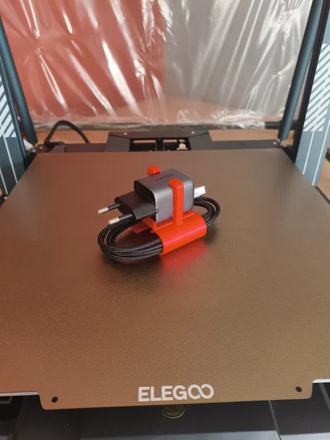 Kẹp Giữ Dây Cáp USB C Ugreen 30W - Image 1