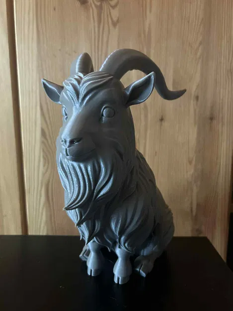 Dê Con Ngồi Dễ Thương - Image 4