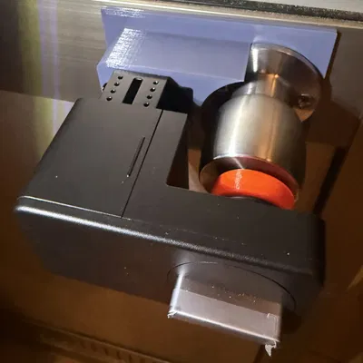 Tấm Gắn Núm Cửa Switchbot Lock Cho Tủ Quần Áo