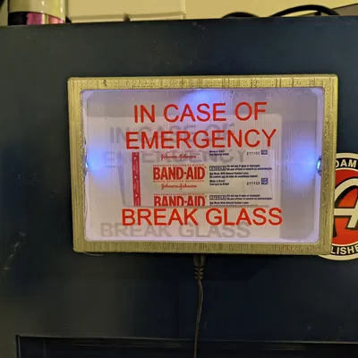 Hộp Tưởng Niệm Khẩn Cấp 'Trong Trường Hợp Khẩn Cấp'