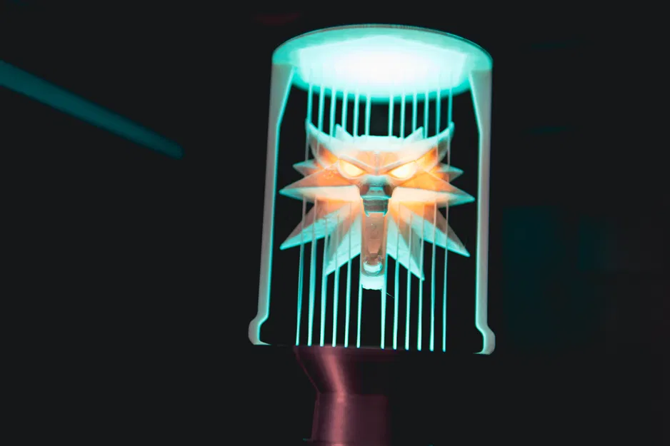 Mặt dây chuyền Sói - Đèn dây Witcher 3 - Image 2