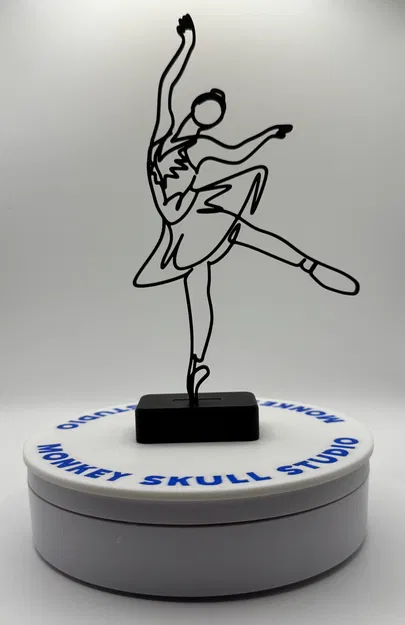 Tượng Nghệ Thuật Đường Nét Vũ Công Ballet - Image 3