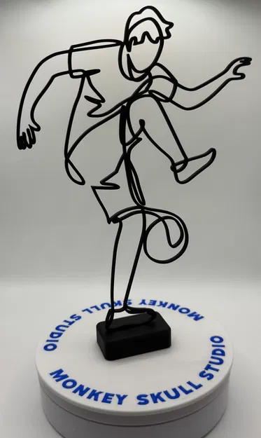 Tác phẩm điêu khắc nghệ thuật đường nét cầu thủ bóng đá - Image 6