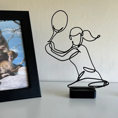 Tượng Line Art Cô Gái Chơi Tennis
