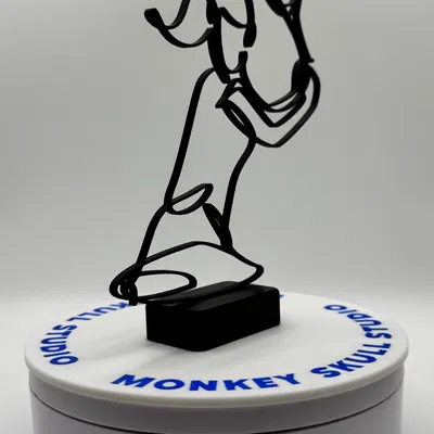 Tượng Line Art Cô Gái Chơi Tennis