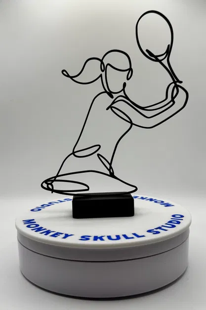 Tượng Line Art Cô Gái Chơi Tennis - Image 5