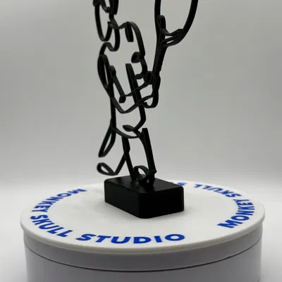 Tượng Nghệ Thuật Đường Nét Nam Vận Động Viên Quần Vợt