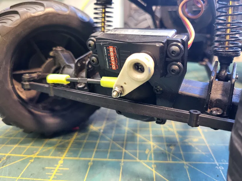 Giá đỡ servo ngắn cho Wheely King - Image 1