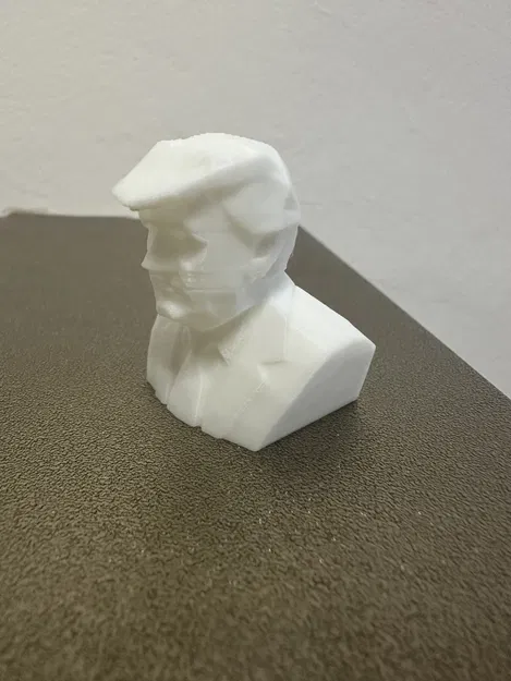 Mô Hình Donald Trump Lowpoly - Image 3
