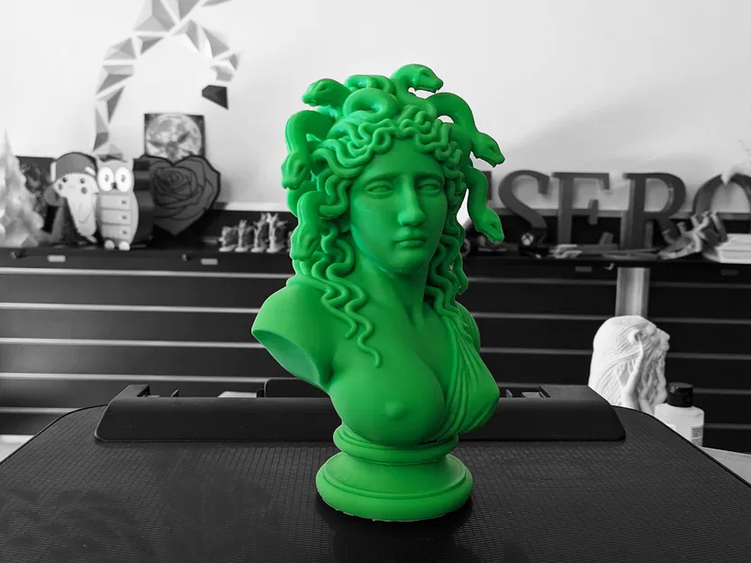 Tượng Bán Thân Medusa - Image 2