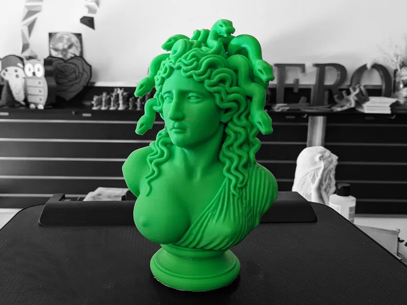 Tượng Bán Thân Medusa - Image 3