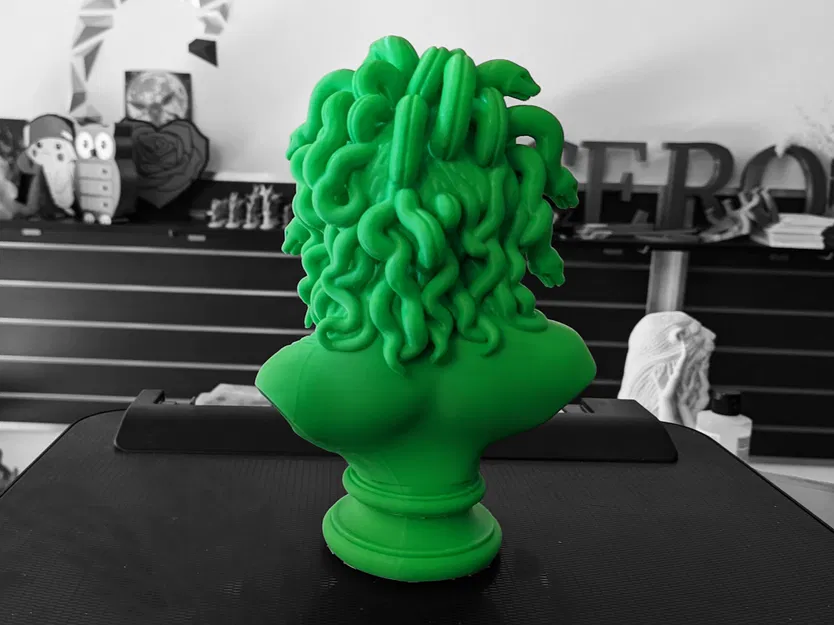 Tượng Bán Thân Medusa - Image 5