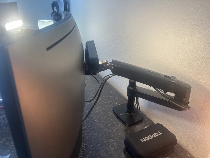 Ngàm Kẹp Màn Hình Philips Hue Play x Amazon Basics - Image 3