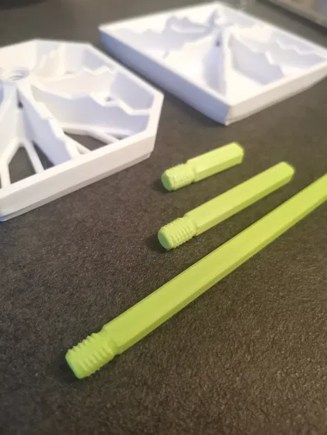 Giá Đỡ Chai Nước Tùy Chỉnh (5 biến thể) - Image 3