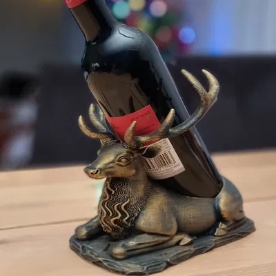 Chân đế giữ chai rượu hình hươu
