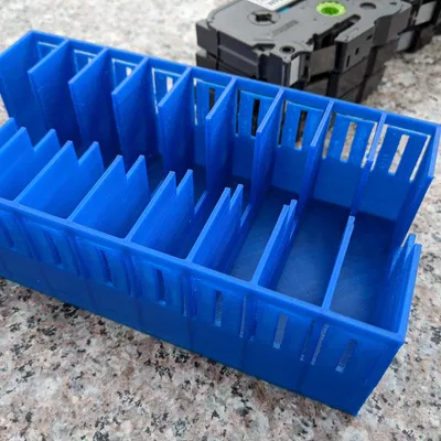 Hộp Đựng Băng Nhãn Brother P-Touch TZ TZe