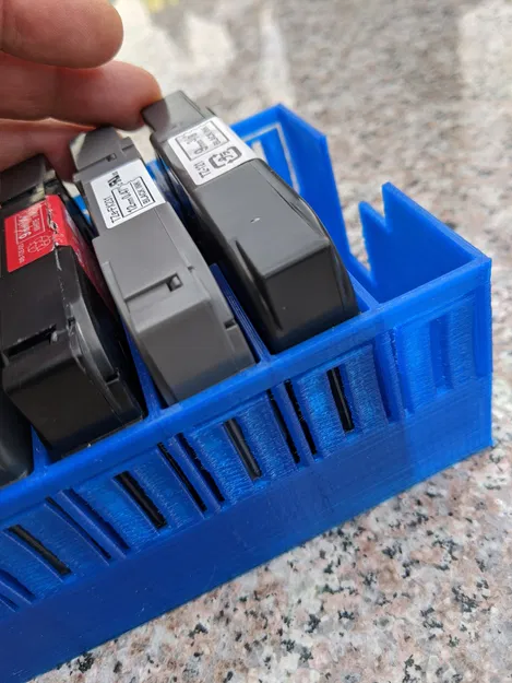 Hộp Đựng Băng Nhãn Brother P-Touch TZ TZe - Image 17