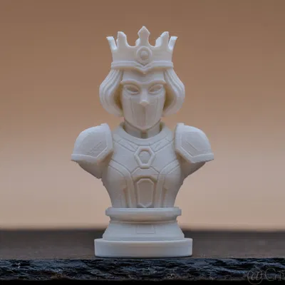 Tượng "Nữ Hoàng" Titan - quân cờ vua