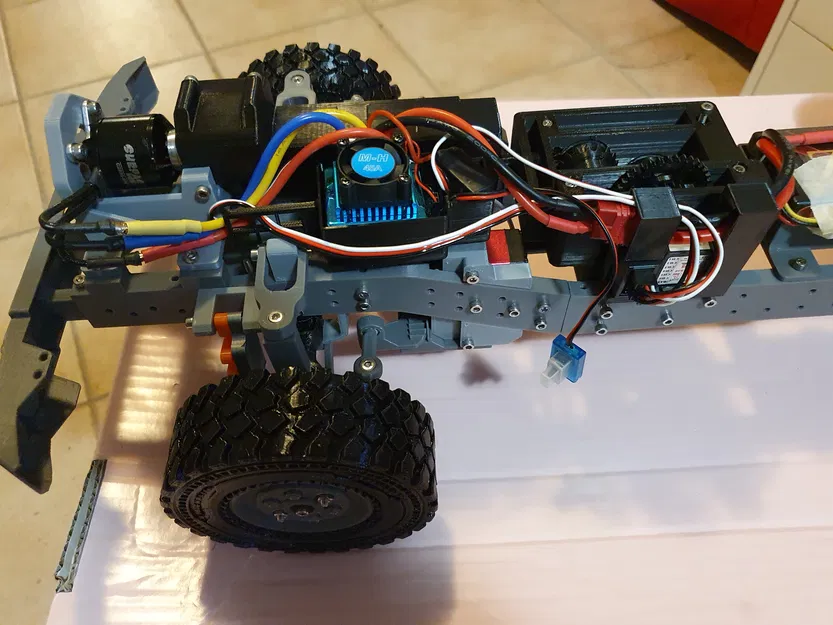 KHUNG SƯỜN UNIMOG RC (model U5023 - 2014) Tỉ lệ 1/10 (XE RC / TẢI RC) - Image 8