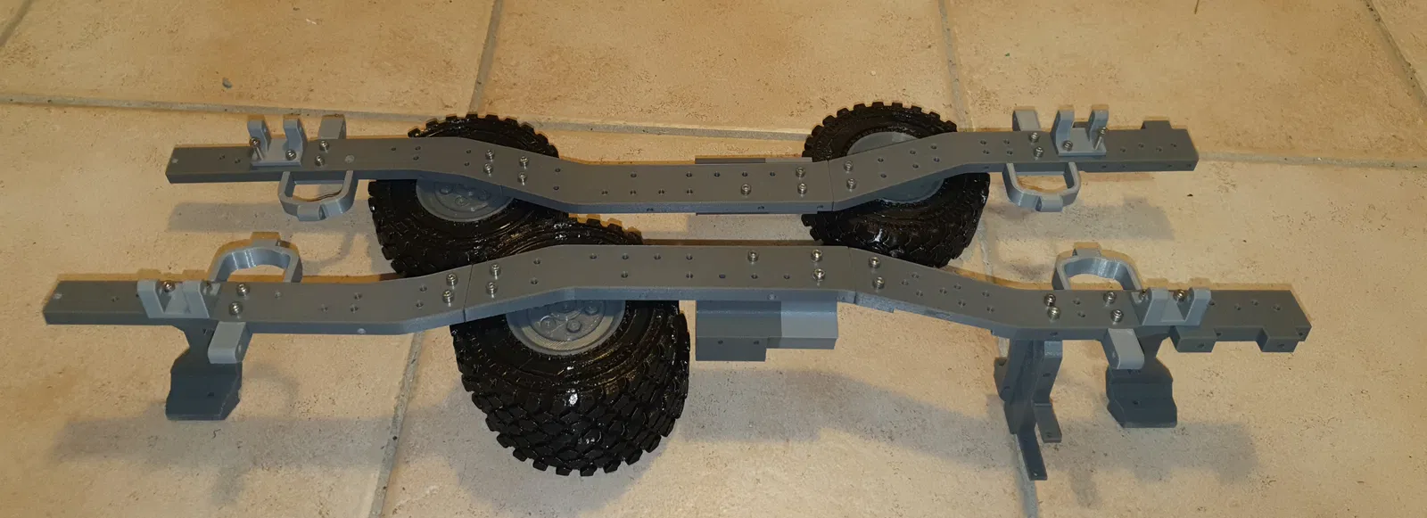 KHUNG SƯỜN UNIMOG RC (model U5023 - 2014) Tỉ lệ 1/10 (XE RC / TẢI RC) - Image 11